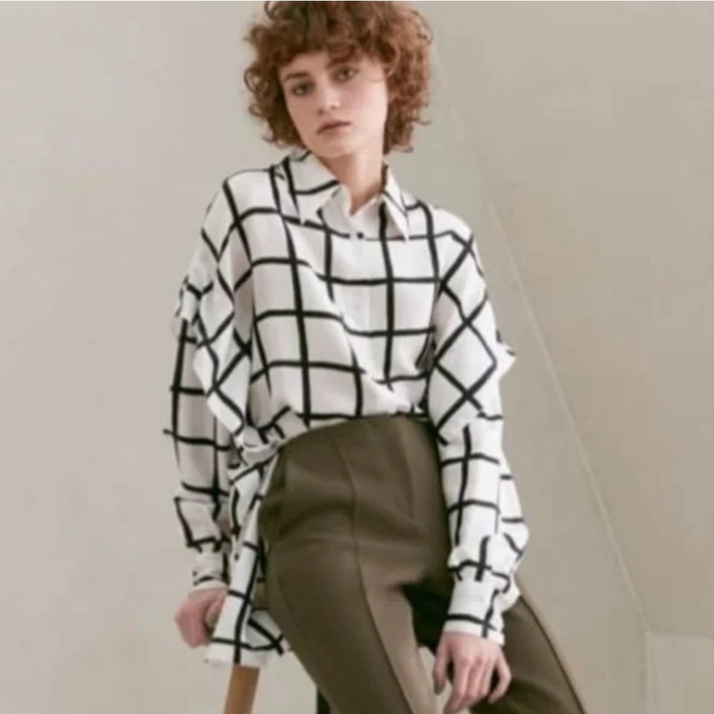 Women's Black and White Checkered Top - Picture 2 of 7